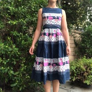 Flamingo print tea-length dress with pockets